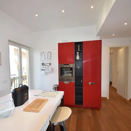 In A Prime Location On Maggiore Lejlighed Verbania
